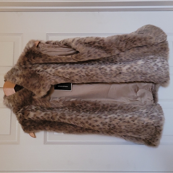 Banana Republic Brown Leopard Faux Fur Vest - Picture 2 of 4